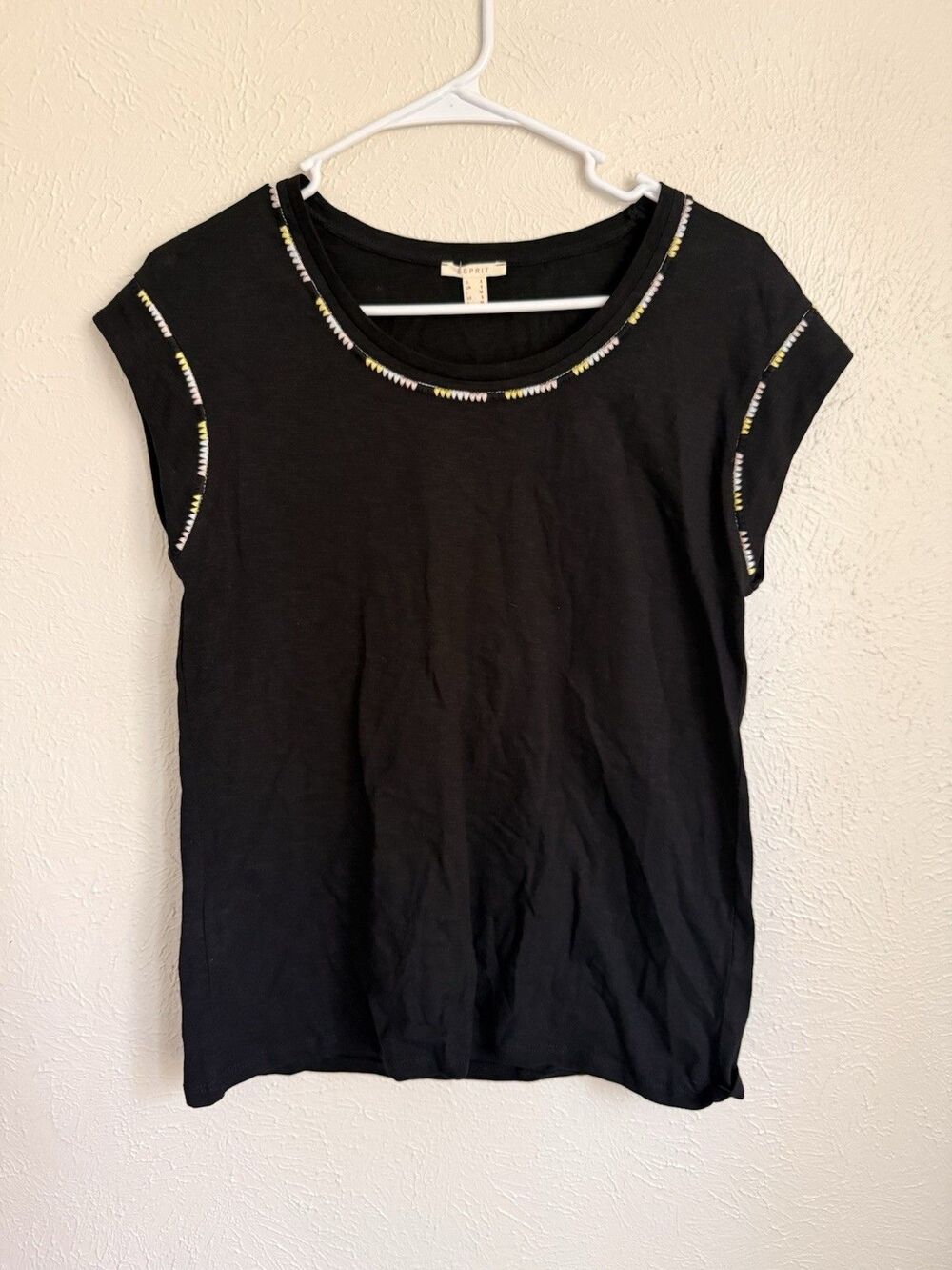 Esprit Women’s Black Cap Sleeve Top Embroidered Trim Size Small